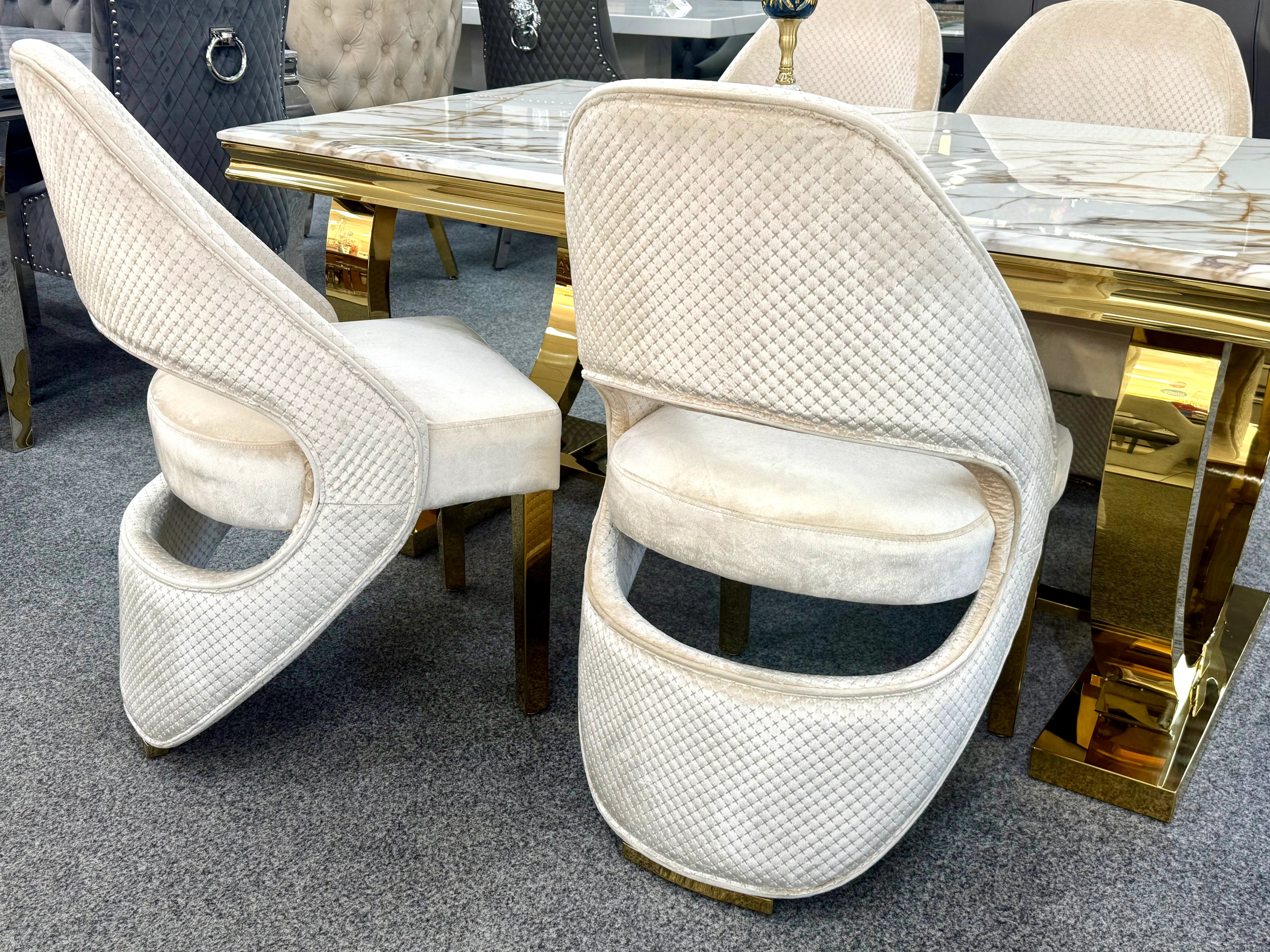Ariana marble dining table and Santo chairs styled for Edinburgh interiors, offering contemporary luxury, refined craftsmanship and an attractive UK furniture price.