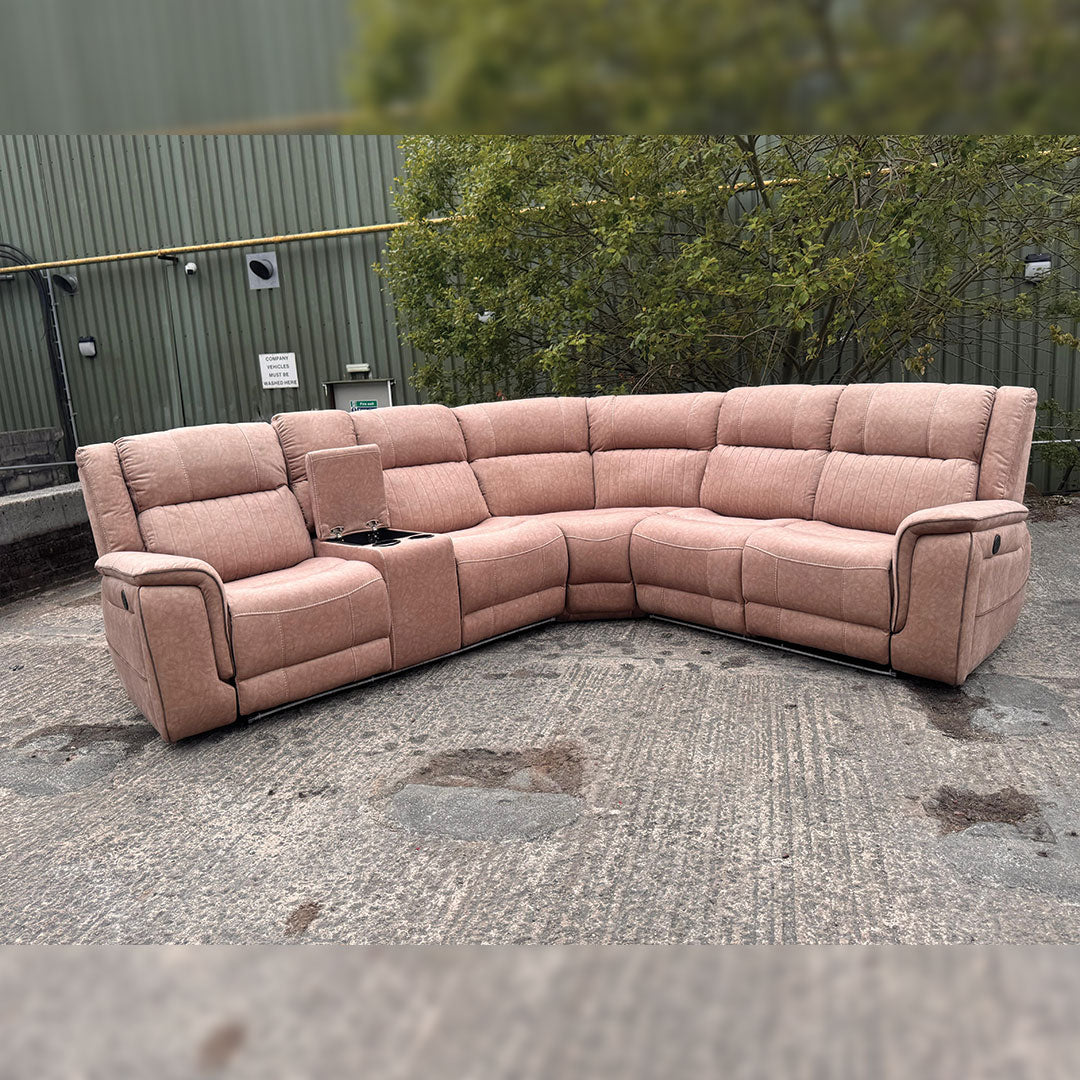 Hannah corner sofa with integrated cupholders