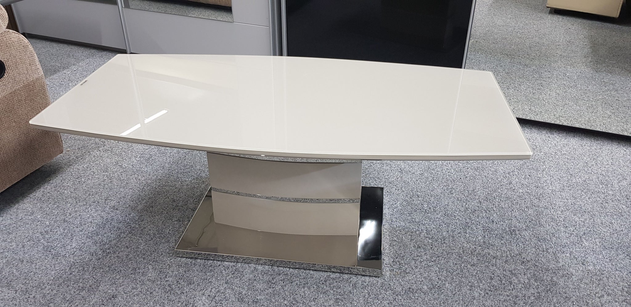 Front view of the Milan modern coffee table with sleek rectangular design.