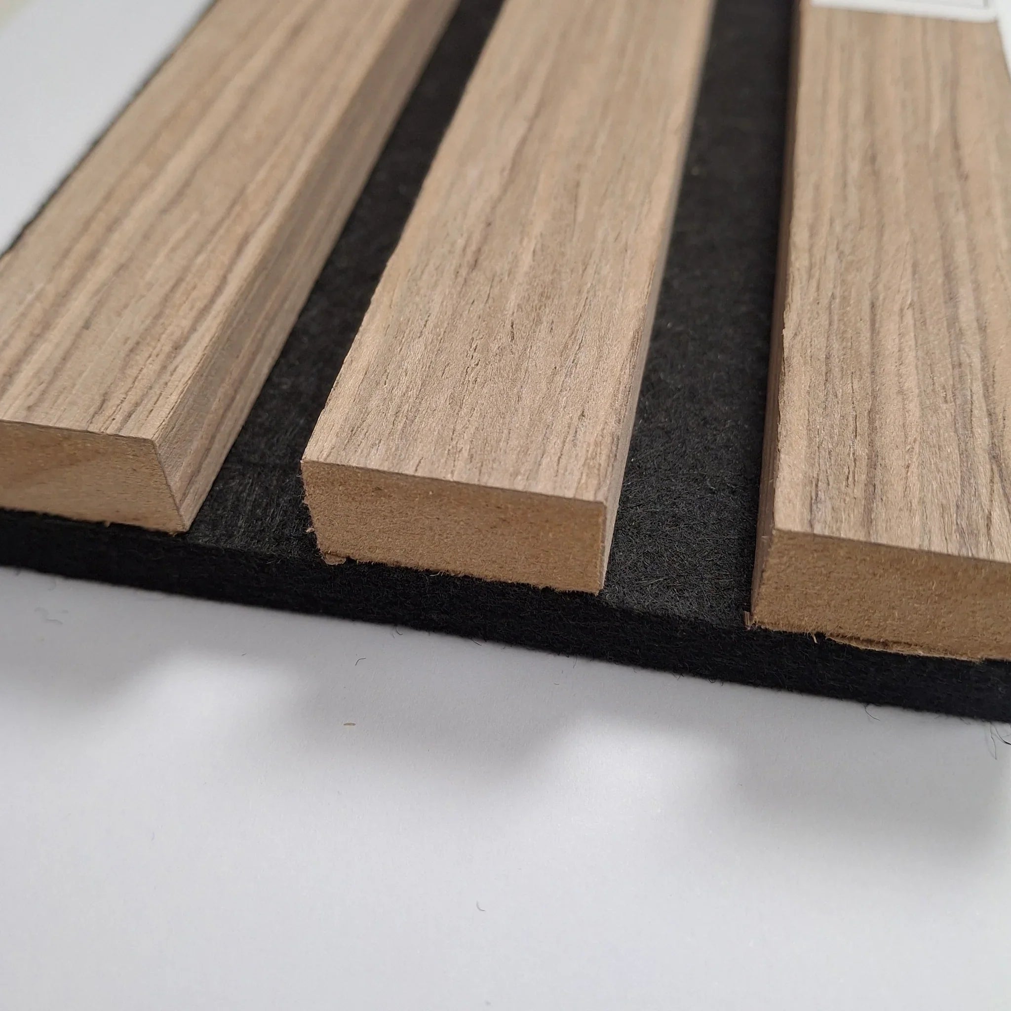 Walnut wood veneer slat detail